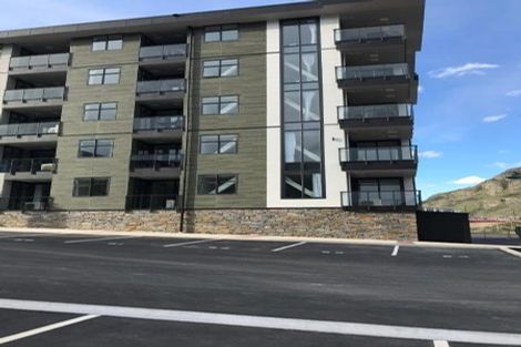 Photo of property in Wyndham Gardens Apartments, 30 Red Oaks Drive, Frankton, Queenstown, 9300