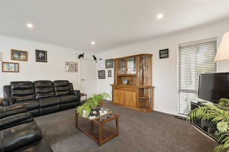 Photo of property in 1/37 Aberfoyle Place, Parklands, Christchurch, 8083
