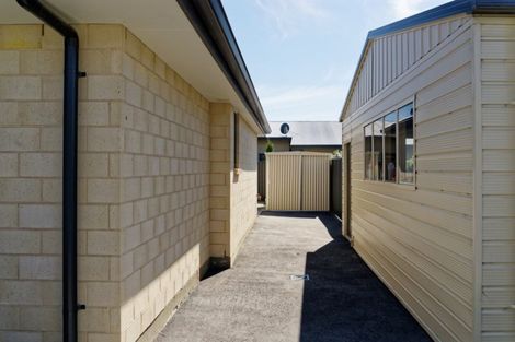 Photo of property in 18 Stowell Drive, Cromwell, 9310