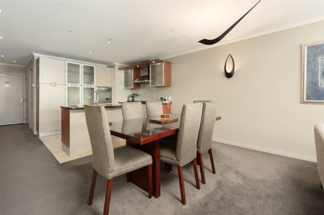 Photo of property in 136 Marine Parade, Bluff, 9814