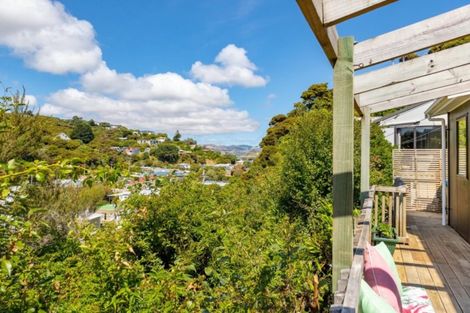 Photo of property in 49 Airlie Road, Plimmerton, Porirua, 5026