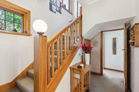 Photo of property in 4 Nicholson Road, Khandallah, Wellington, 6035