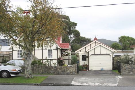 Photo of property in 2a Hawthorn Crescent, Stokes Valley, Lower Hutt, 5019