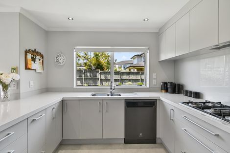 Photo of property in 10 Bayvista Drive, Karaka, Papakura, 2113