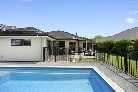 Photo of property in 4 Parkwood Place, Huntington, Hamilton, 3210