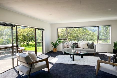 Photo of property in 165 Governors Bay - Teddington Road, Teddington, Lyttelton, 8971