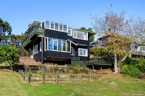 Photo of property in 211 Titirangi Road, Titirangi, Auckland, 0604