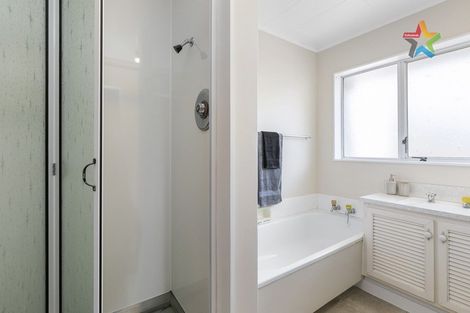 Photo of property in 13a Purser Grove, Fairfield, Lower Hutt, 5011