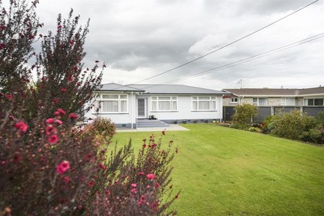 Photo of property in 7 Grey Street, Marton, 4710