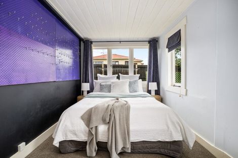 Photo of property in 1 Tapuaeotu Way, Welcome Bay, Tauranga, 3112