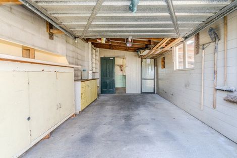 Photo of property in 16 Esk Place, Mosgiel, 9024