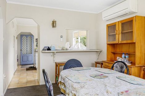 Photo of property in 2 Tamatea Road, Taupo, 3330