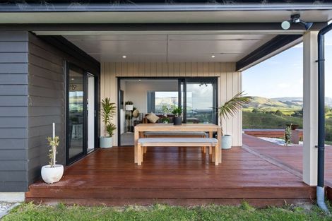 Photo of property in 3 Lealands Lane, Aokautere, Palmerston North, 4471