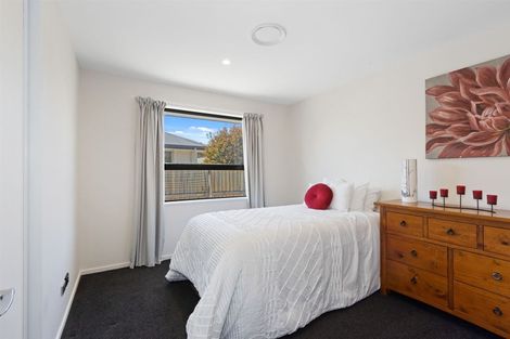 Photo of property in 163 Queenspark Drive, Parklands, Christchurch, 8083