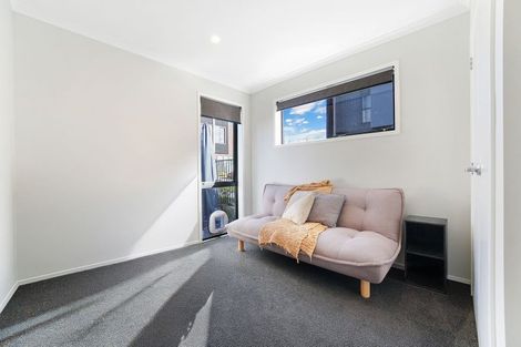 Photo of property in 8 Honowai Street, Kumeu, 0810