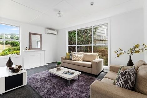 Photo of property in 55 Piko Street, Titahi Bay, Porirua, 5022
