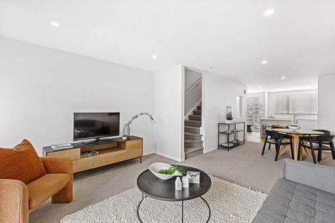 Photo of property in 22 Memorial Park Lane, Hobsonville, Auckland, 0618