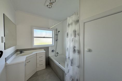 Photo of property in 1/1 Benders Avenue, Hillcrest, Auckland, 0627