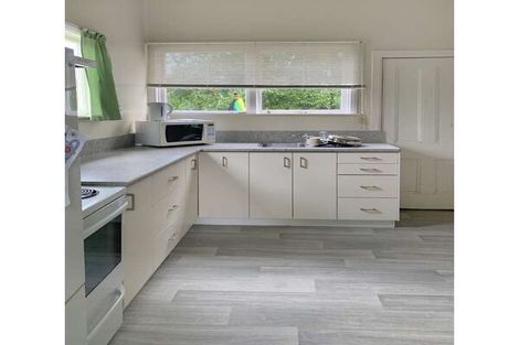 Photo of property in 24 Avenue Road, Foxton, 4814