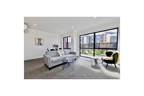 Photo of property in 2 Shortfin Place, Flat Bush, Auckland, 2019