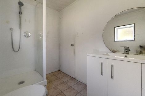 Photo of property in 53 Chequers Avenue, Glenfield, Auckland, 0629