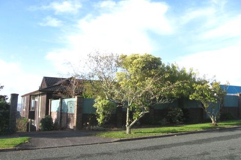 Photo of property in 41 Chatswood Grove, Chatswood, Auckland, 0626