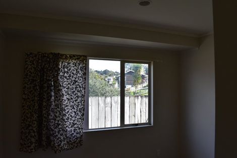 Photo of property in 9/43 Fruitvale Road, New Lynn, Auckland, 0600