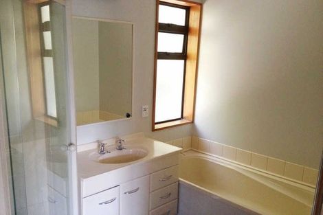 Photo of property in 39 Tintern Avenue, Avonhead, Christchurch, 8042