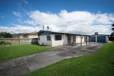 Photo of property in 59 Sutherland Crescent, Westbrook, Palmerston North, 4412