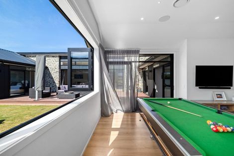 Photo of property in 13 Sapphire Spring Rise, Wanaka, 9305