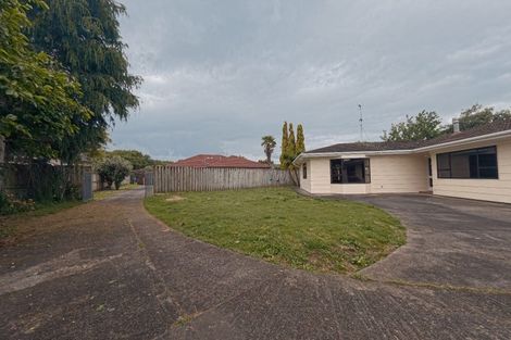 Photo of property in 591 Great South Road, Rosehill, Papakura, 2113