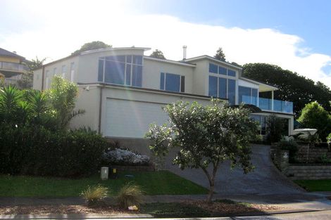 Photo of property in 88 Grovenor Drive, Orewa, 0931