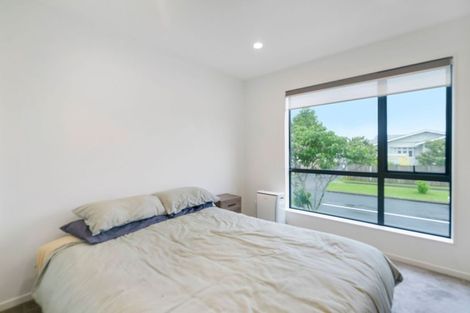 Photo of property in 2/87 Astley Avenue, New Lynn, Auckland, 0600