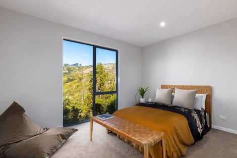 Photo of property in 63 Moncks Spur Road, Redcliffs, Christchurch, 8081