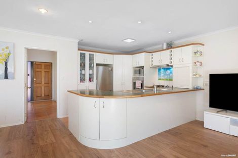 Photo of property in 213 Kilkenny Drive, East Tamaki Heights, Auckland, 2016