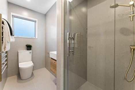 Photo of property in 43 Chamberlain Road, Massey, Auckland, 0614