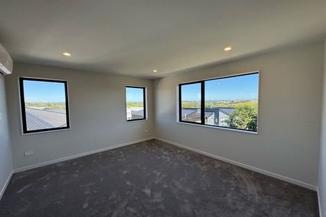 Photo of property in 22 Pohewa Road, Silverdale, 0932