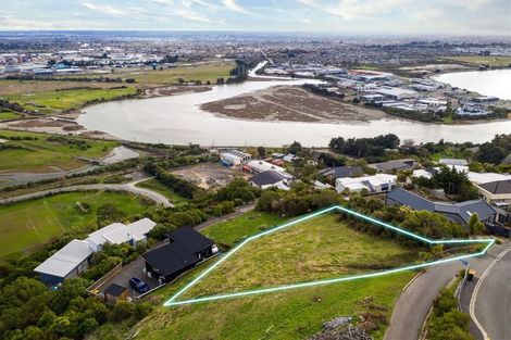 Photo of property in 134 Cannon Hill Crescent, Mount Pleasant, Christchurch, 8081