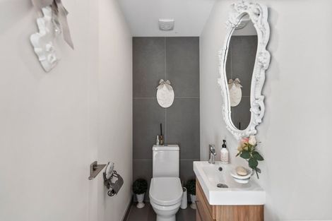 Photo of property in 7 Hartles Place, Mellons Bay, Auckland, 2014