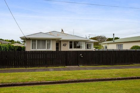 Photo of property in 47 Campbell Street, Hawera, 4610