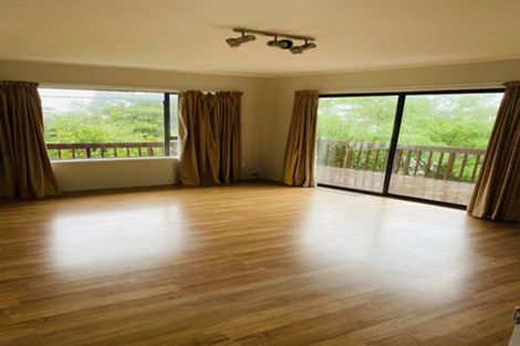 Photo of property in 2/94 Glamorgan Drive, Torbay, Auckland, 0630