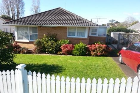 Photo of property in 1/70 Nile Road, Milford, Auckland, 0620