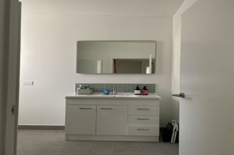 Photo of property in 12 Apihai Street, Orakei, Auckland, 1071