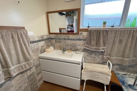 Photo of property in 66 Richmond Avenue, Richmond Heights, Taupo, 3330