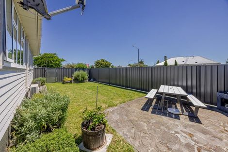 Photo of property in 700 Grove Road, Mayfair, Hastings, 4122