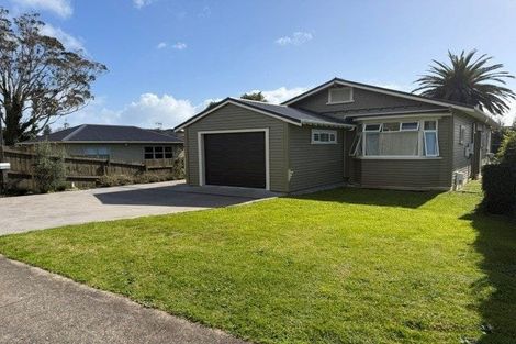Photo of property in 27 Atiawa Street, Glen Avon, New Plymouth, 4312