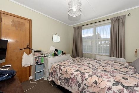 Photo of property in 8 Cricket Place, Melville, Hamilton, 3206