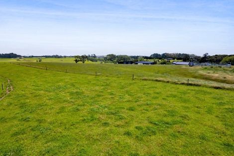 Photo of property in 132 Henwood Road, Paraite, New Plymouth, 4372