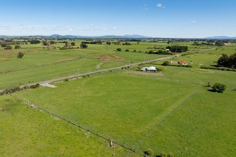 Photo of property in 231 Hughes Line, West Taratahi, Carterton, 5887