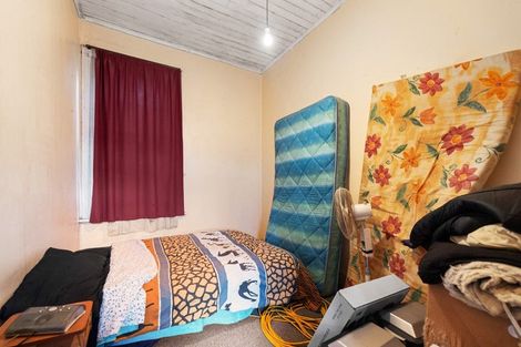 Photo of property in 44 Law Street, Caversham, Dunedin, 9012